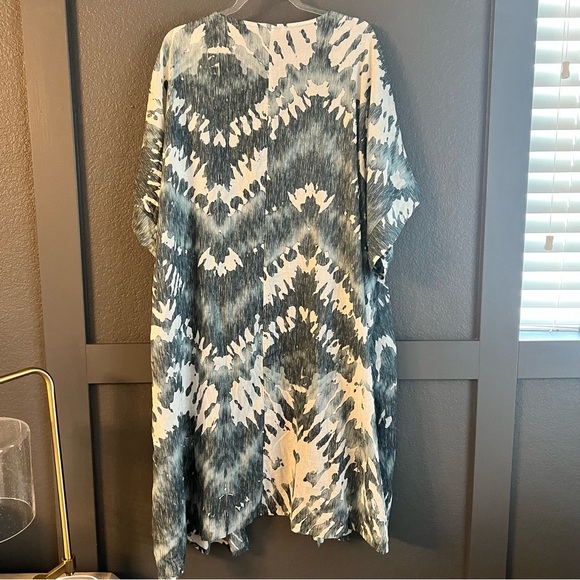 BRYN WALKER • Ezra wave blue tie dye lightweight kimono cardigan • 3x - Picture 8 of 8